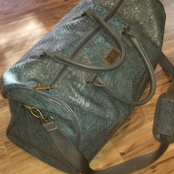 Nicole Miller Handbags - Nicole Miller Duffle Bag